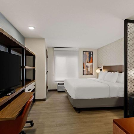 Everhome Suites El Paso Airport Near Fort Bliss Loma Terrace Екстер'єр фото