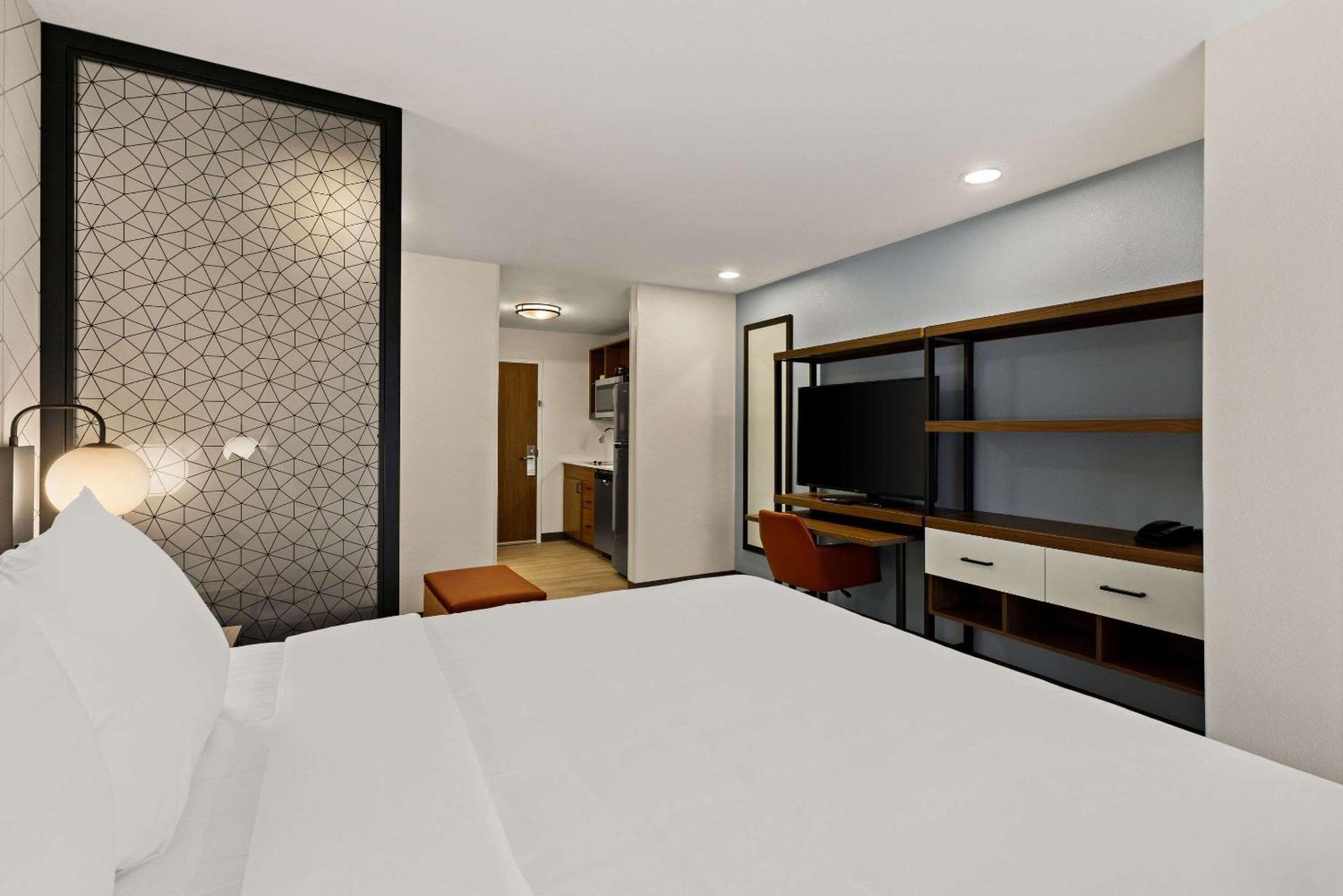 Everhome Suites El Paso Airport Near Fort Bliss Loma Terrace Екстер'єр фото