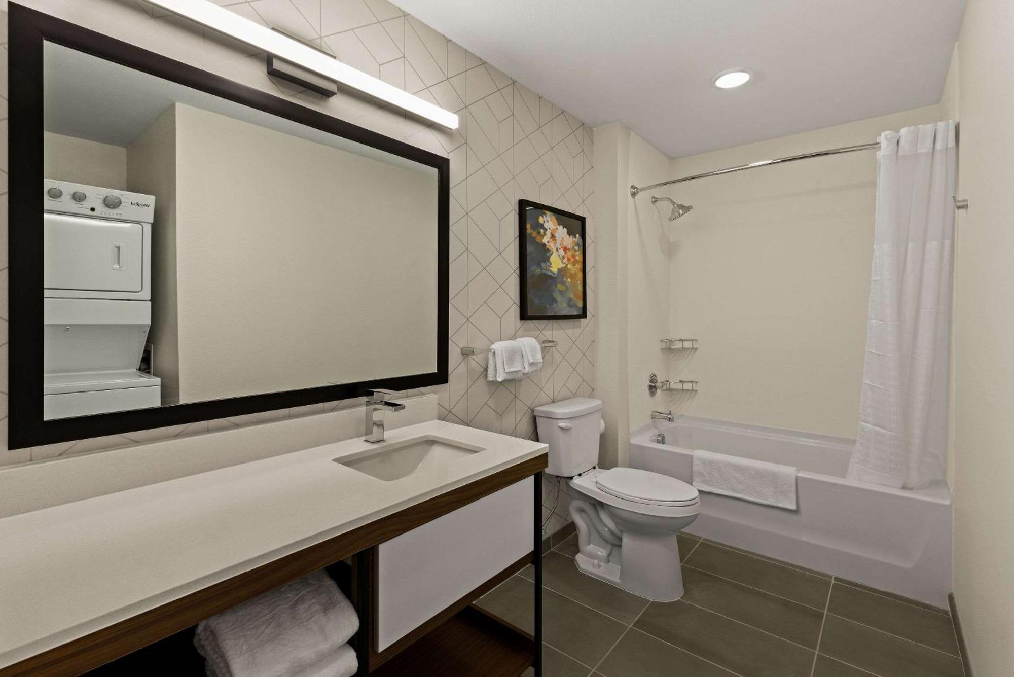Everhome Suites El Paso Airport Near Fort Bliss Loma Terrace Екстер'єр фото
